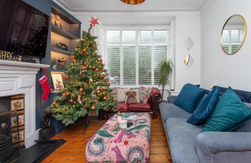 London Borough of Hounslow Casa | Stylish 3-Bed House in Brentford near Richmond