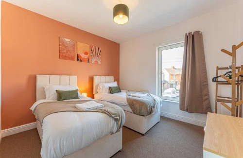 Coventry Casa | Stylish 3-Bed House near NEC HS2 and BHX Airport