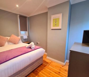 Galway City Centre Casa | Stylish 3 Bedroom Galway House