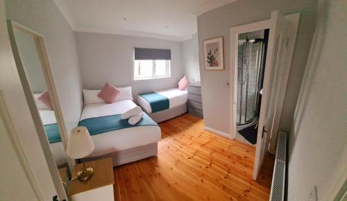 Galway City Centre Casa | Stylish 3 Bedroom Galway House