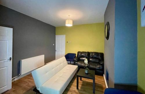 Bedworth Casa | Stylish 3-Bedroom Home!