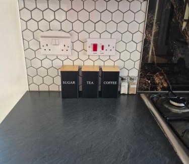 Hull Apartamento | Stylish 3 Bedroom House, Perfect for Families and Groups