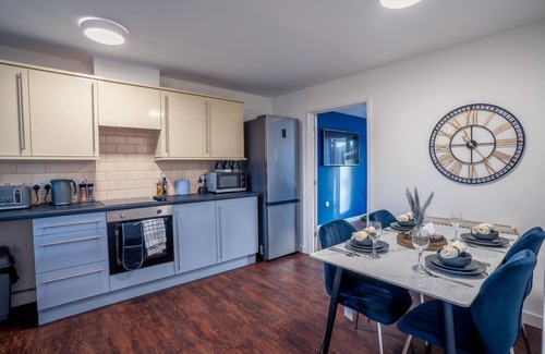 Framwellgate Moor Casa | Stylish 3-bedroom House With Parking - Sleeps 6