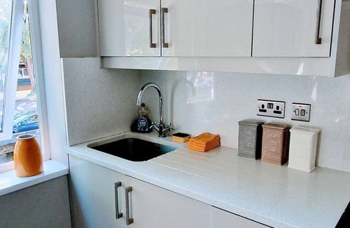 Reading Apartamento | Stylish 3bed Central Reading - 6 min walk to Train Station & High Street