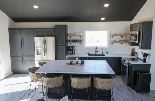 Omaha Casa | Stylish 3BR 2BA Bennington Duplex - Peaceful Setting + WiFi & More