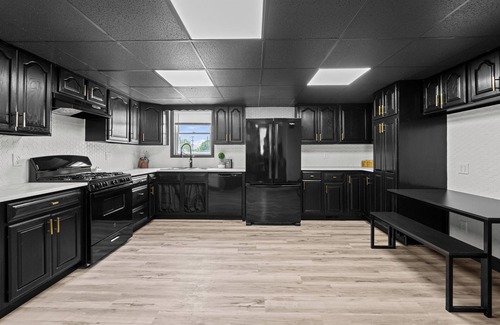 Rock Island Apartamento | Stylish 3BR/2BA Getaway for 8
