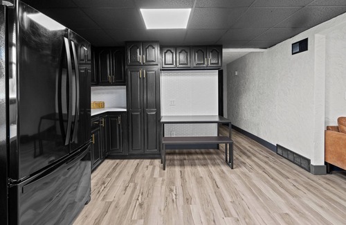 Rock Island Apartamento | Stylish 3BR/2BA Getaway for 8