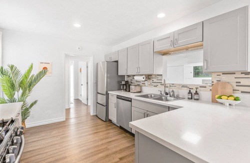 Downtown Casa | Stylish 3BR Coastal Getaway