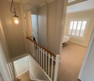 Cowes Casa | Stylish 3BR Cowes Cottage Close To The Waterfront