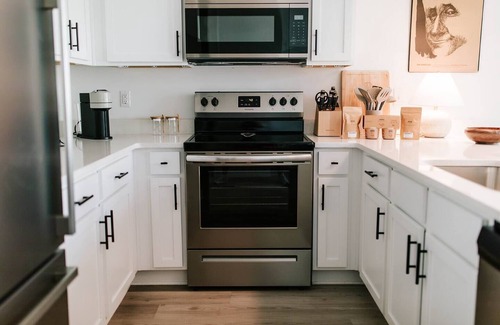 Athens Casa | Stylish 3BR Getaway by MHM Luxury Properties