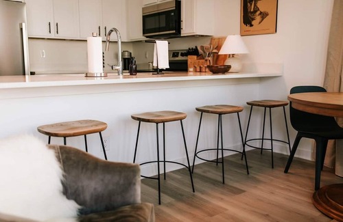 Athens Casa | Stylish 3BR Getaway by MHM Luxury Properties