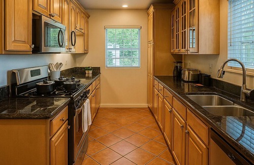 Reseda Casa | Stylish 3BR Getaway + Pool