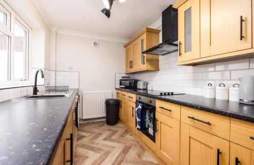 North Bitchburn Casa | Stylish 3BR Home near Hospital and Auckland Castle