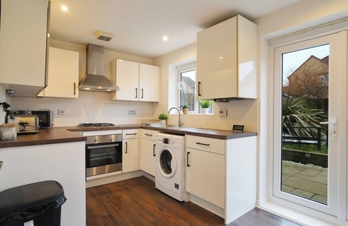 Grenoside Apartamento | Stylish 3BR Home w/Garden and Parking in Sheffield