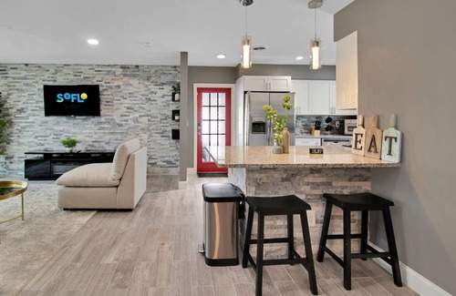 River Park Casa | Stylish 3br Oasis, close to PGA, Mets, Club Med
