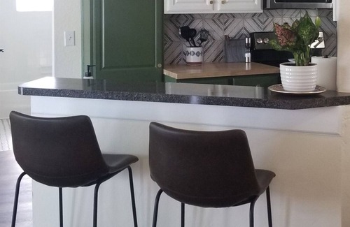 Auburndale Casa | Stylish 3BR Retreat with Pool Near Attractions - Pet Friendly