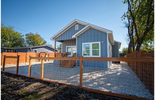 Denver Heights Casa | Stylish 3BR2BA Urban Retreat Near Lively Downtown