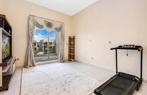 Discovery Gardens Apartamento | Stylish 4BR Family Villa Easy Access to Dubai Marina & Expo City