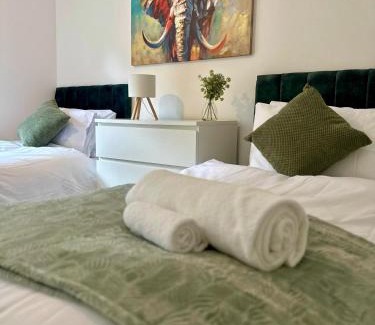 Tatenhill Casa | Stylish 4BR Home Close to A45 & NEC Venue