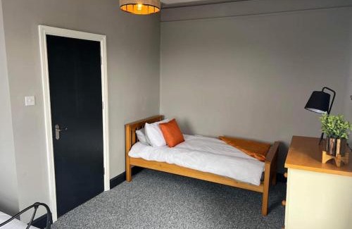 Birkenhead Apartamento | Stylish 5 bedroom/7bed apartment