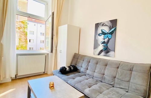 Rudolfsheim-Funfhaus Apartamento | Stylish 5BR 7min to Westbahnhof