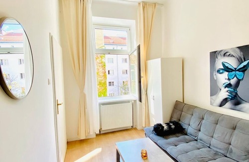 Rudolfsheim-Funfhaus Apartamento | Stylish 5BR 7min to Westbahnhof