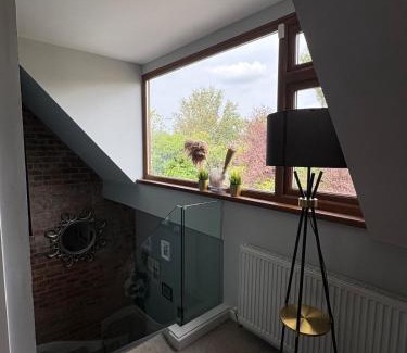 West Rainton Casa | Stylish 6 Bed - Huge Garden, 10 min to Durham City