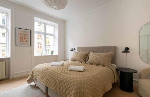Norrebro Apartamento | Stylish and Bright 2 Bedroom in CPH N