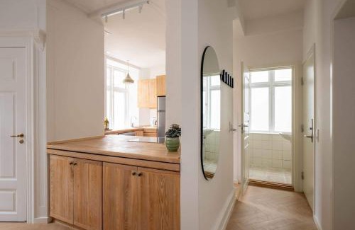 Norrebro Apartamento | Stylish and Bright 2 Bedroom in CPH N
