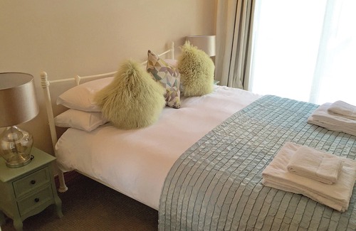 Upwood Chalet De Esquí | 1 bedroom accommodation in Ramsey, Nr Huntingdon