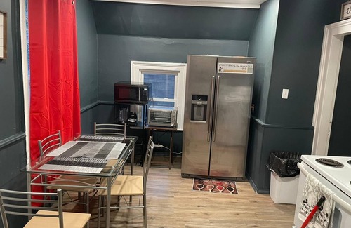 Meriden Apartamento | Stylish and cozy home away from home. Located in Central meriden