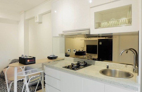 Jatinegara Apartamento | Stylish and Modern 2BR Bassura City Apartment