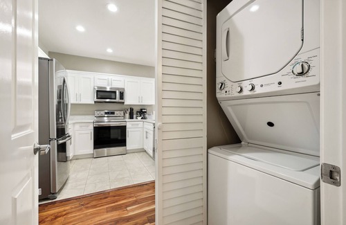 Little Italy Condominio | Stylish and Modern Condo in San Diego with Parking