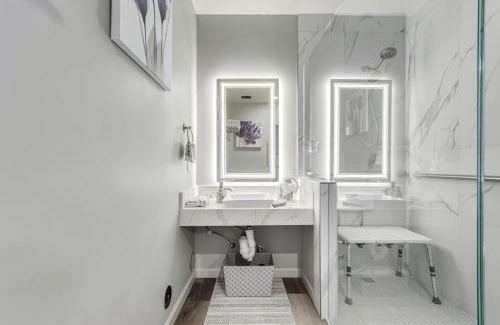 Fountain Hills Casa | Stylish and Prestigious - 2 Bed, 2 Bath On The Avenue