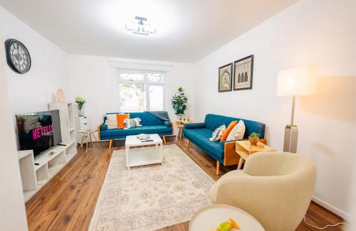 Pentwyn Casa | Stylish And Spacious 3 Bed Semi Home