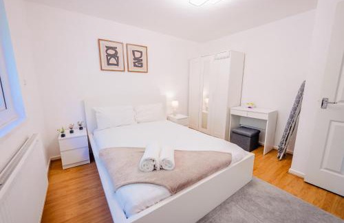 Pentwyn Casa | Stylish And Spacious 3 Bed Semi Home