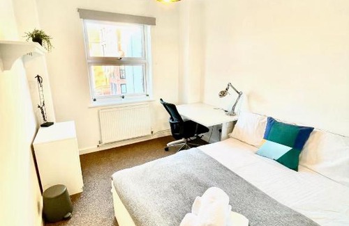 Wokingham Apartamento | Stylish and Spacious Wokingham 3 Bedroom Townhouse