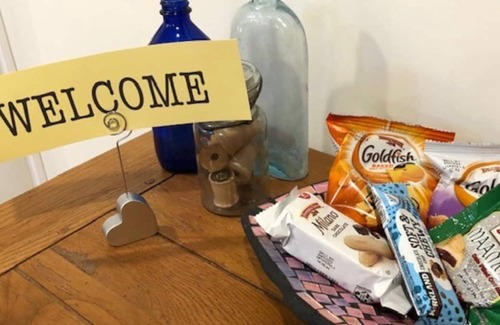 Ann Arbor Apartamento | Stylish, Ann Arbor 1 Bedroom + Breakfast