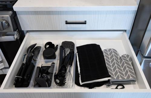 Aurora Highlands Apartamento | Stylish Apartment 5 min to DC with free Gym and Parking