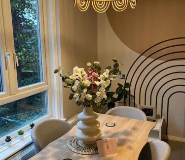 Cleveland Apartamento | Stylish Apartment in Leafy Ealing
