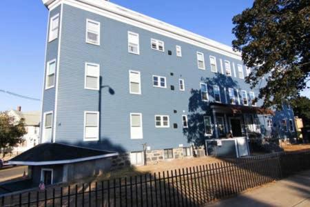 Medford Apartamento | Stylish Apartment in Malden. 20 min from Boston