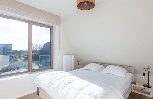 Westende Apartamento | Stylish Apartment with Pool