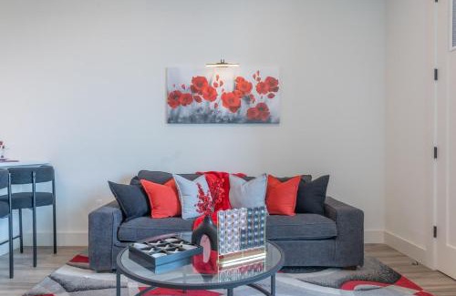 East Orange Apartamento | Stylish Apt FREE Parking Near NYC & Airport