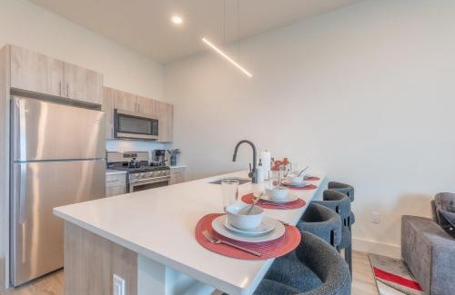 East Orange Apartamento | Stylish Apt FREE Parking Near NYC & Airport