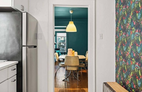 Fifth Ward Apartamento | Stylish Apt in Walker's Point