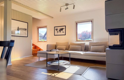 Kalifornien Casa | Stylish beach house - 200m to the sea - hot tub - sauna - fireplace