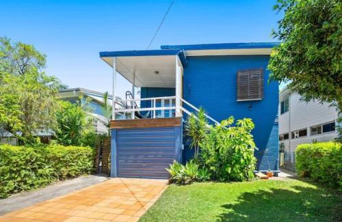 Moffat Beach Apartamento | Stylish Beachouse 200m to Trendy Moffat Beach