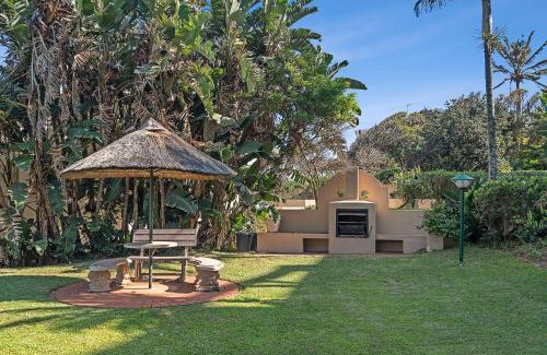 Selection Beach Apartamento | Stylish Beachscape in Umdloti