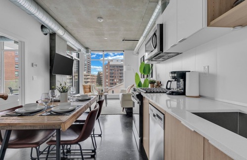Connaught Condominio | Stylish Beltline 1BR w/ Parking
