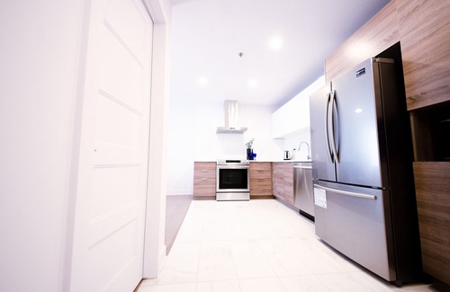Cote-Des-Neiges—Notre-Dame-De-Grace Casa | Stylish*brand-new*2 bdrs queen*gym 24/7
